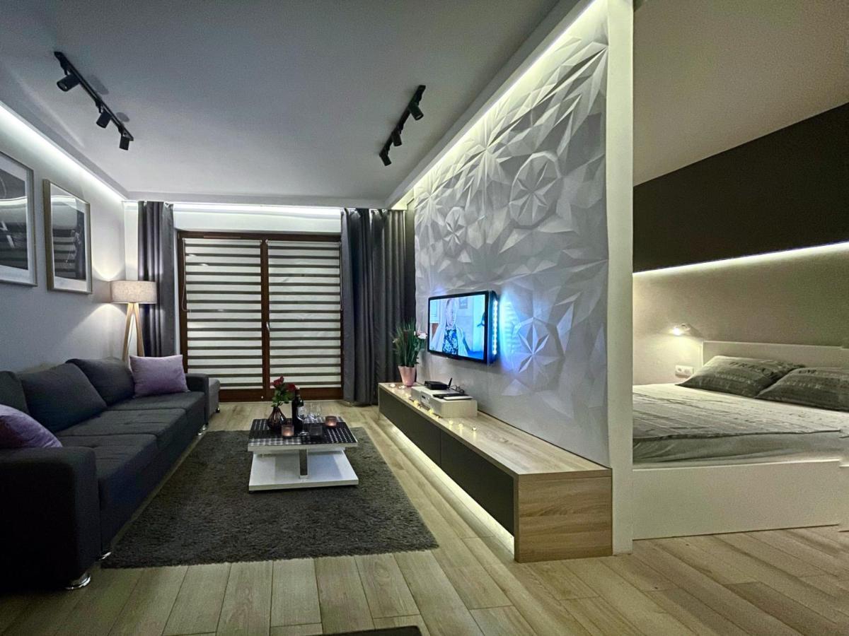 4UApart-Apartment suite Platan Grey Swinoujscie Bagian luar foto