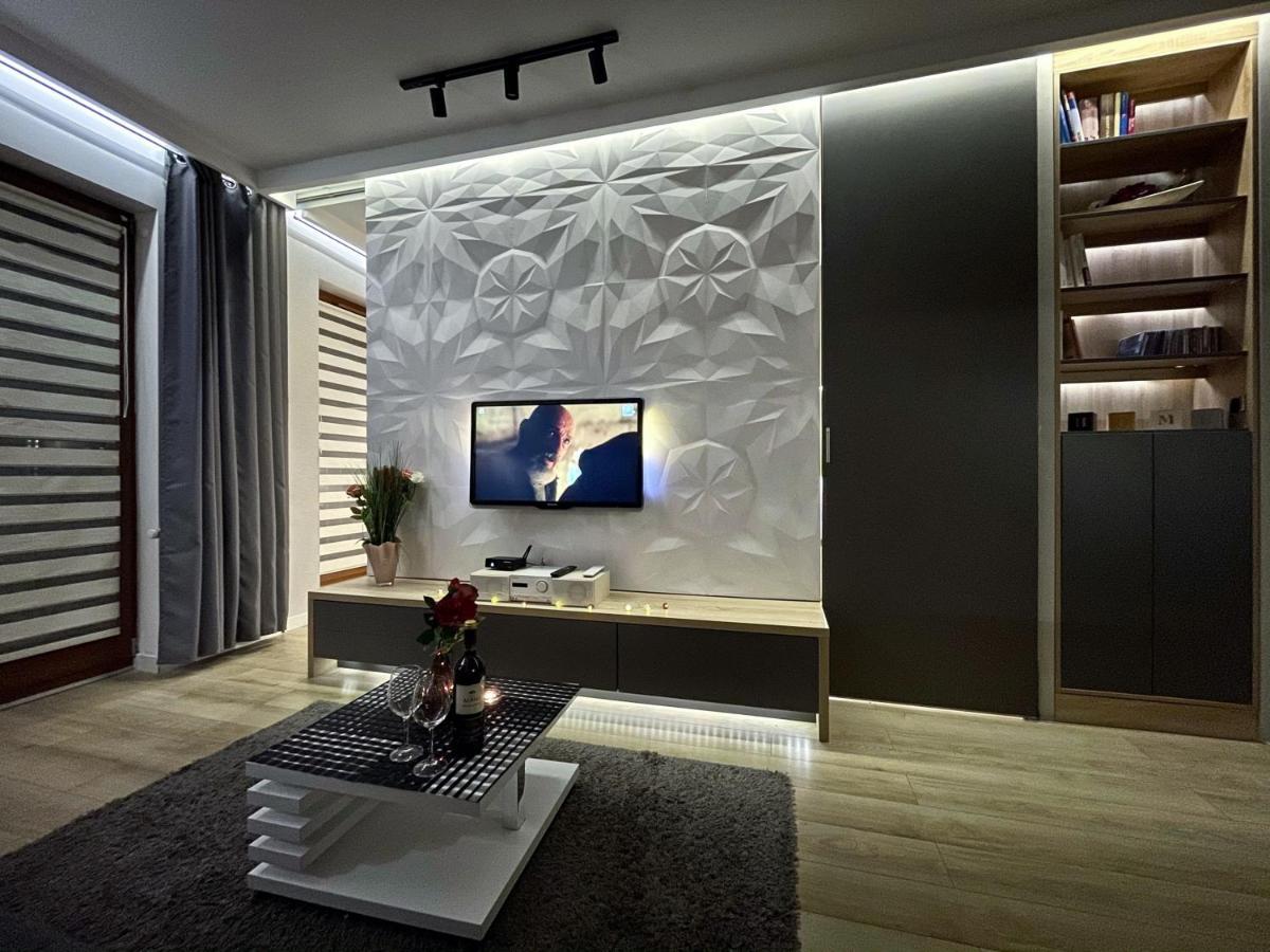 4UApart-Apartment suite Platan Grey Swinoujscie Bagian luar foto