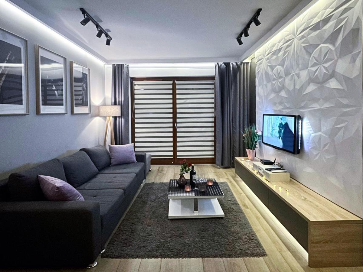 4UApart-Apartment suite Platan Grey Swinoujscie Bagian luar foto