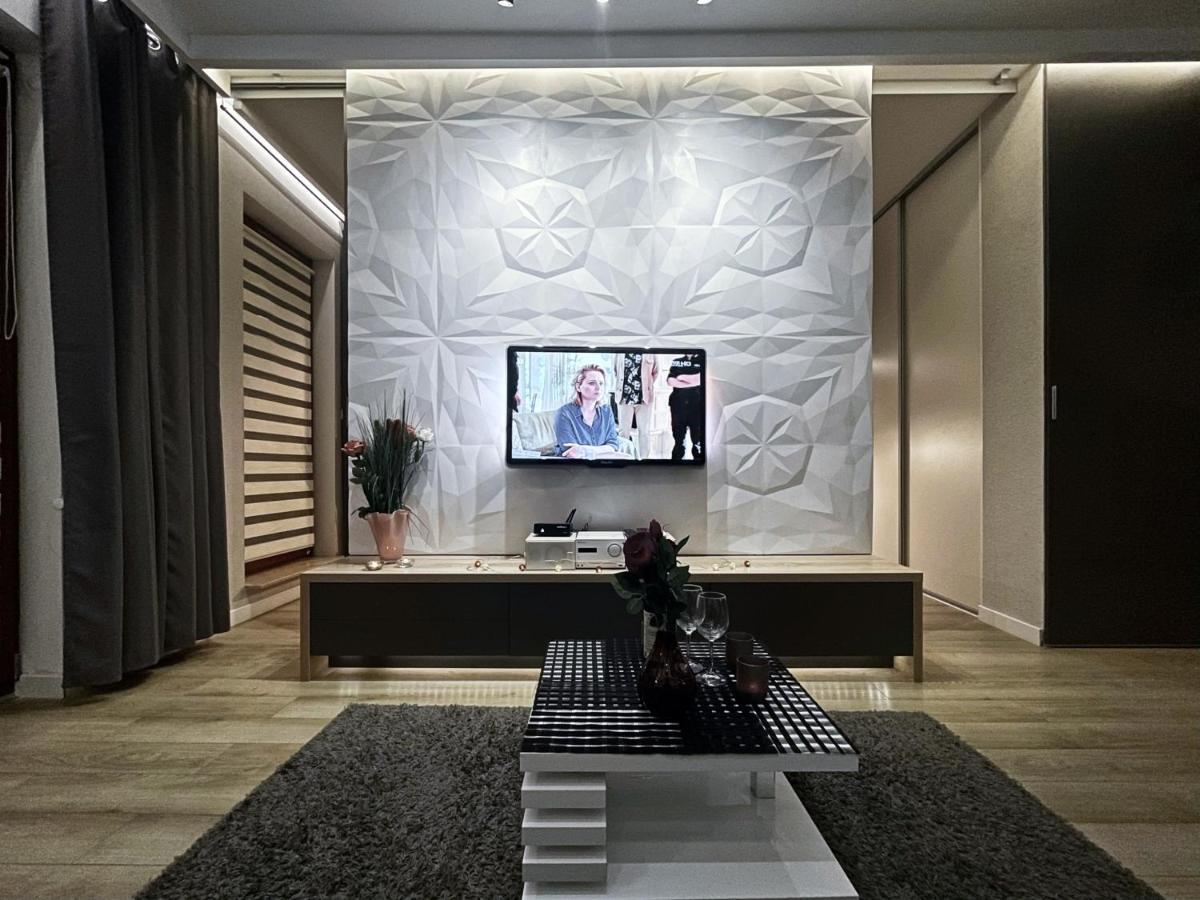 4UApart-Apartment suite Platan Grey Swinoujscie Bagian luar foto