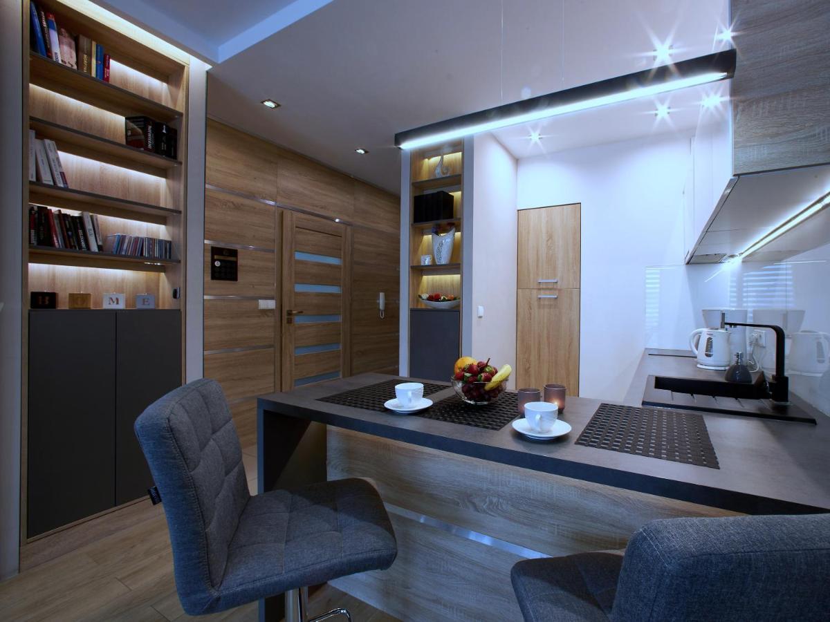 4UApart-Apartment suite Platan Grey Swinoujscie Bagian luar foto