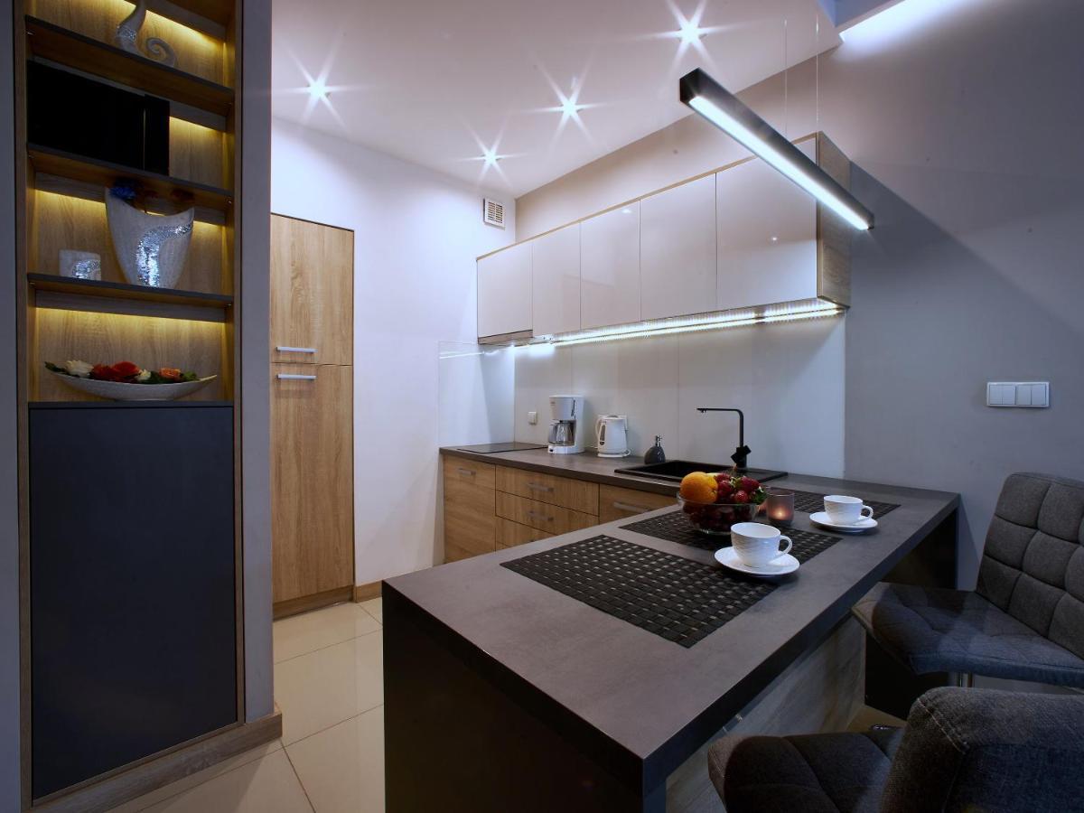 4UApart-Apartment suite Platan Grey Swinoujscie Bagian luar foto