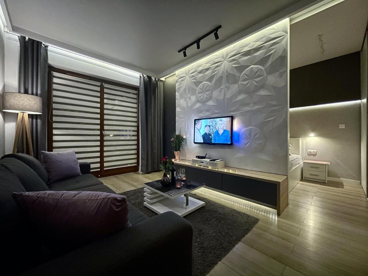 4UApart-Apartment suite Platan Grey Swinoujscie Bagian luar foto